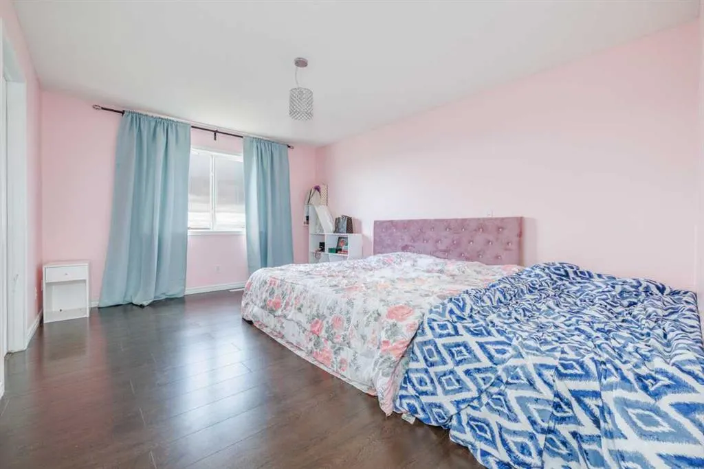 61 Saddlecrest Place NE