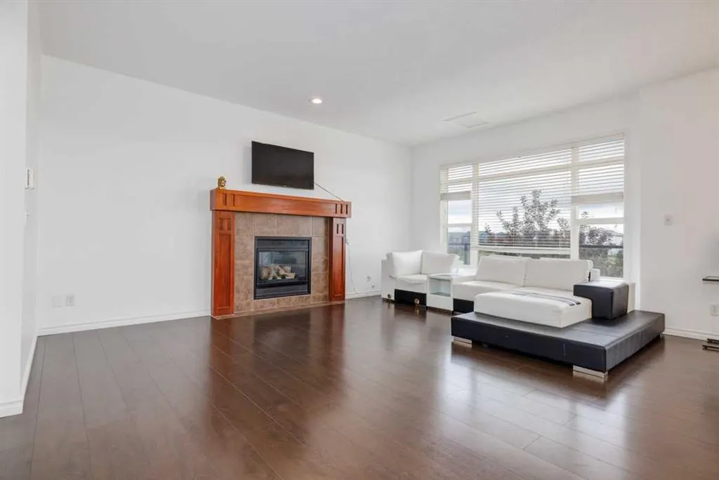 61 Saddlecrest Place NE