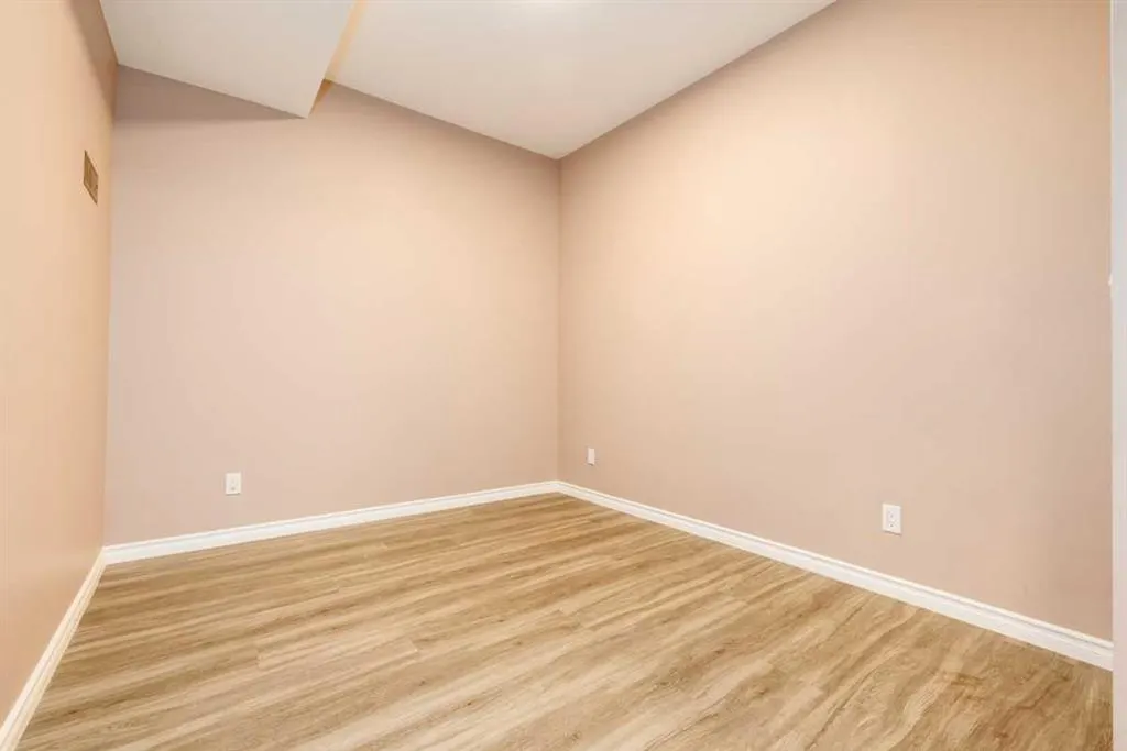 61 Saddlecrest Place NE