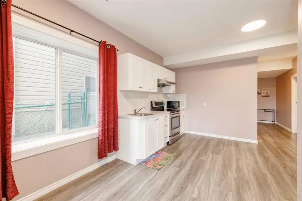 61 Saddlecrest Place NE