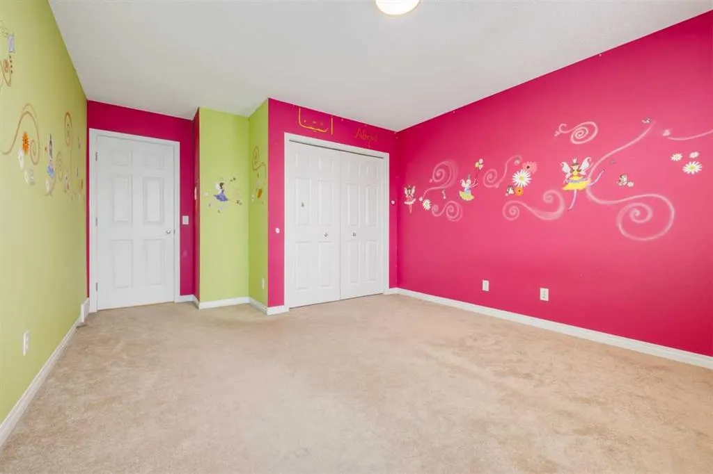 61 Saddlecrest Place NE