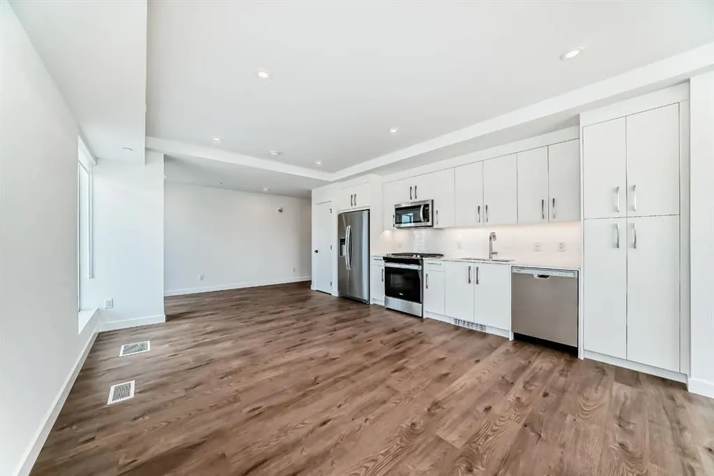 110 18A Street NW, #201