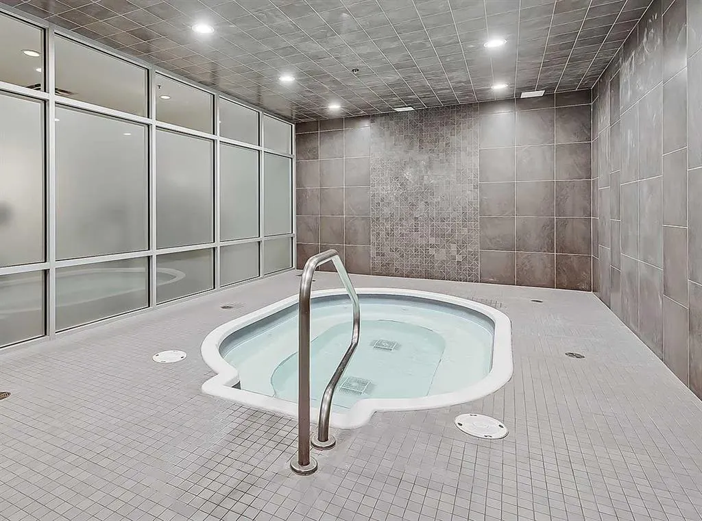 210 15 Avenue SE, #2405