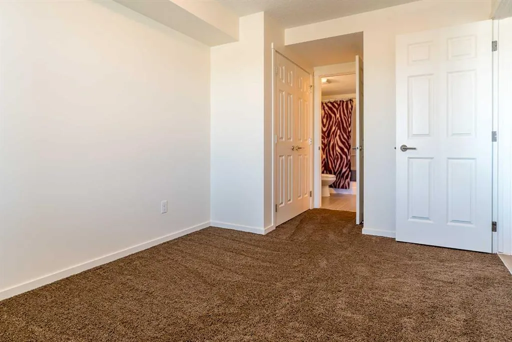99 Copperstone Park SE, #1208