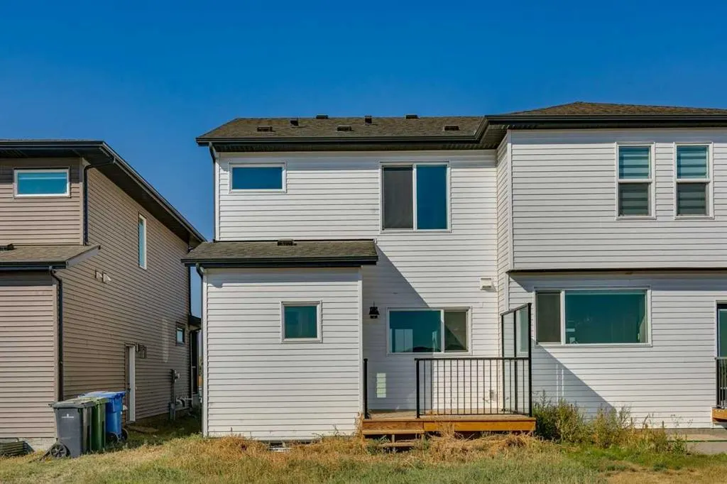 3495 Chestermere Boulevard