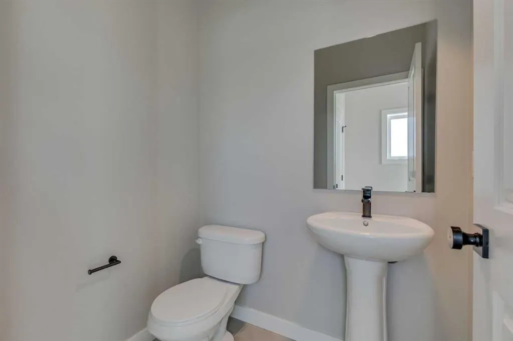 3495 Chestermere Boulevard