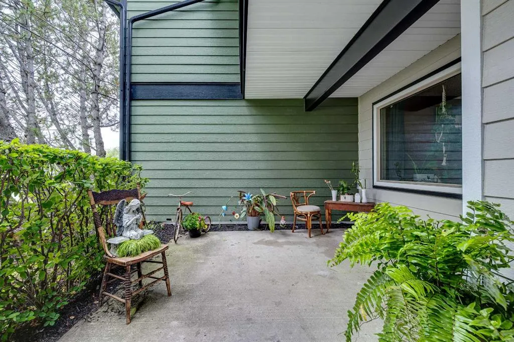 54 Bell Street, #128