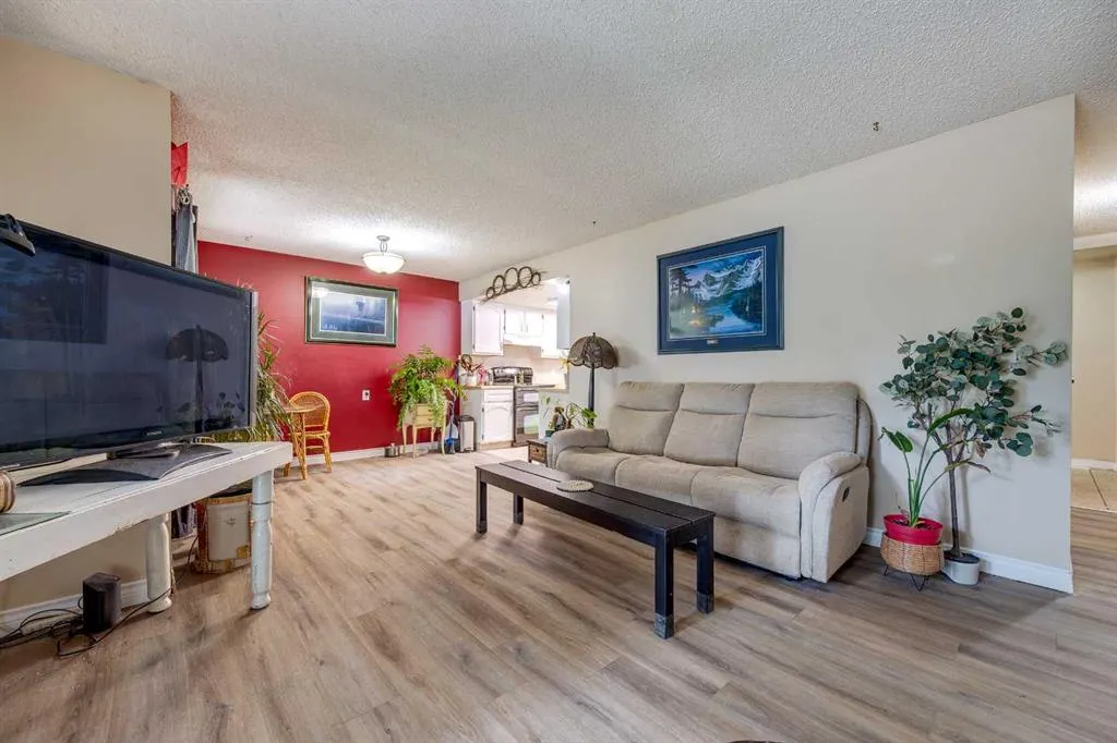 54 Bell Street, #128