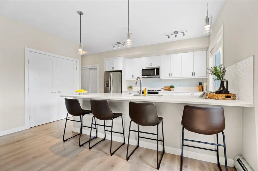 100 Auburn Meadows Manor SE, #111