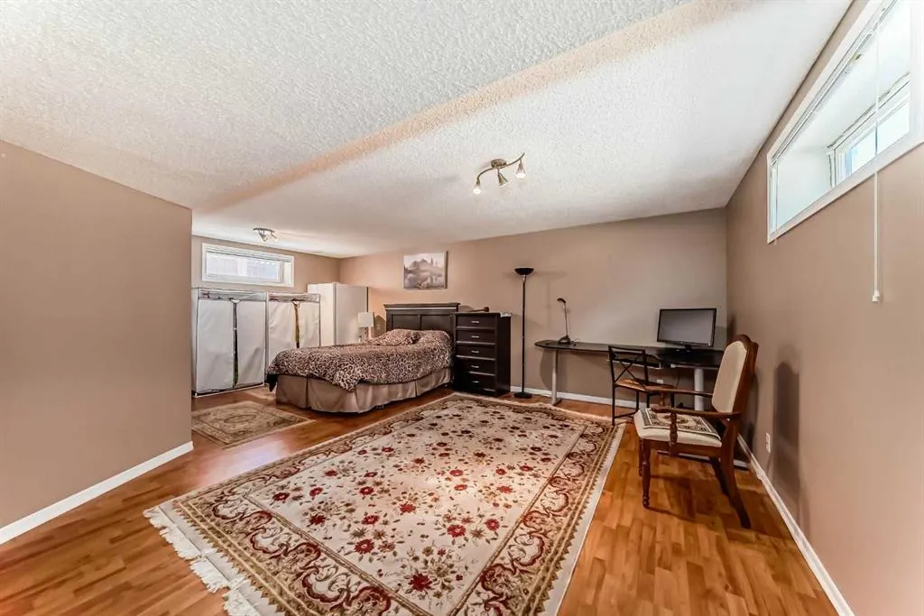 159 Bridlewood Road SW