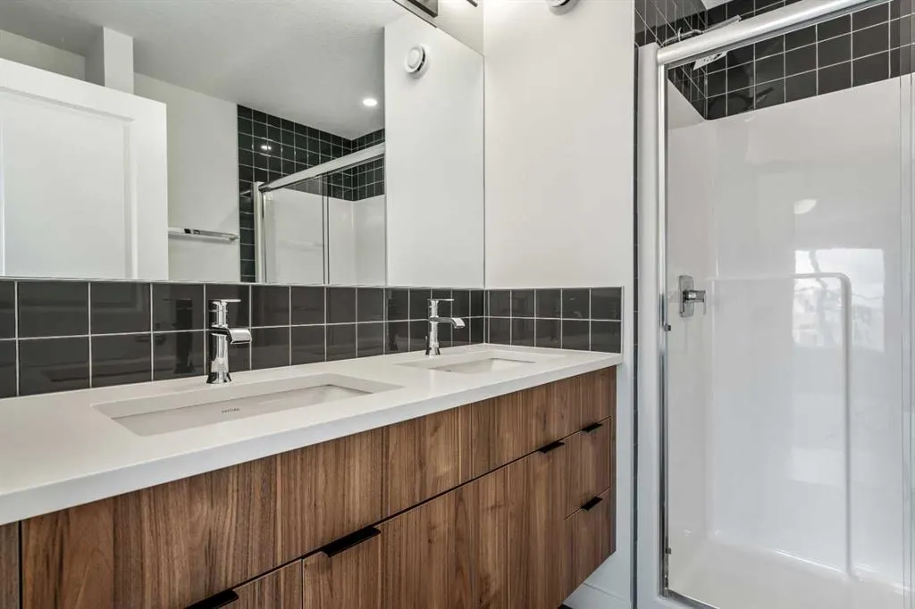 217 Seton Grove SE