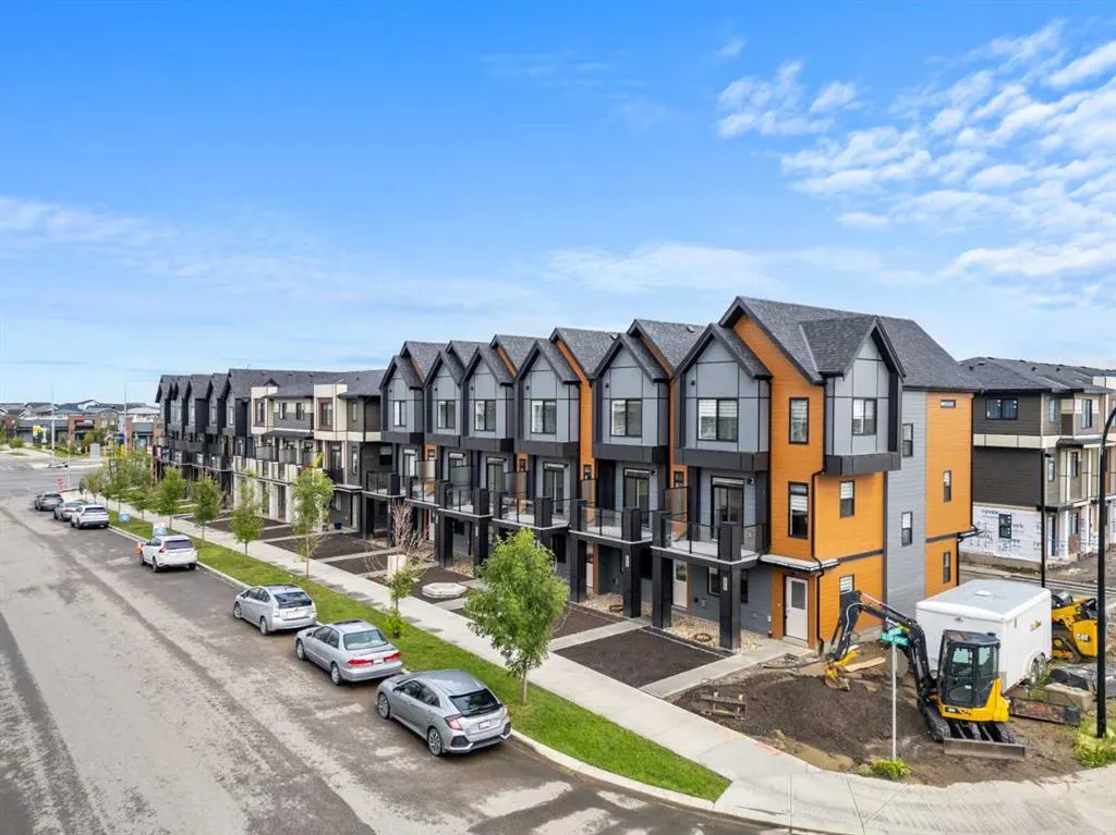 217 Seton Grove SE