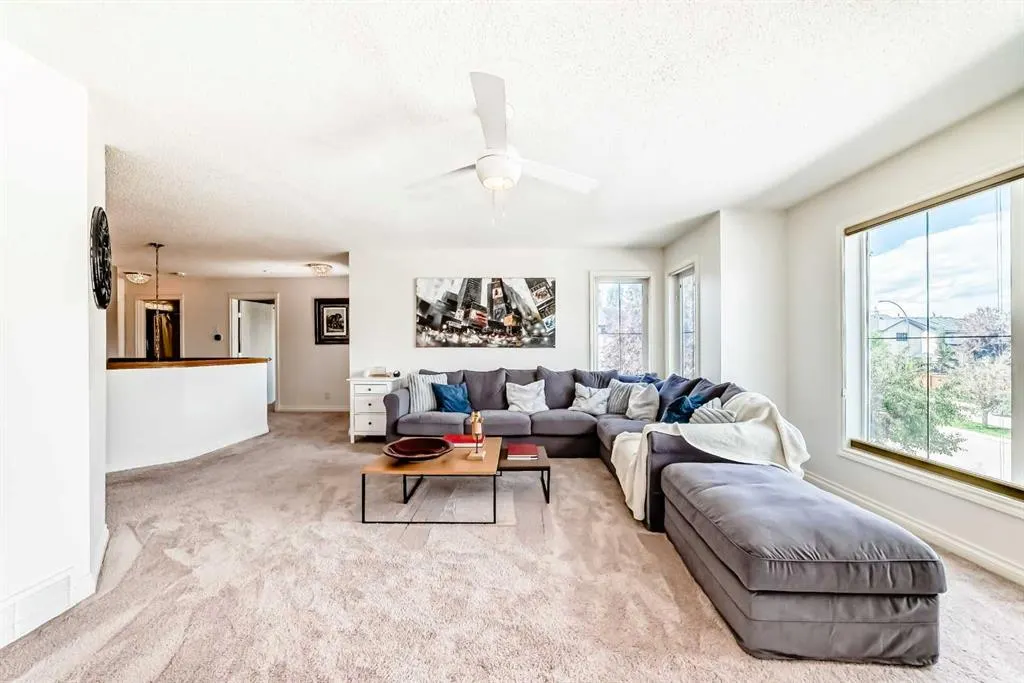 120 Oakmere Way
