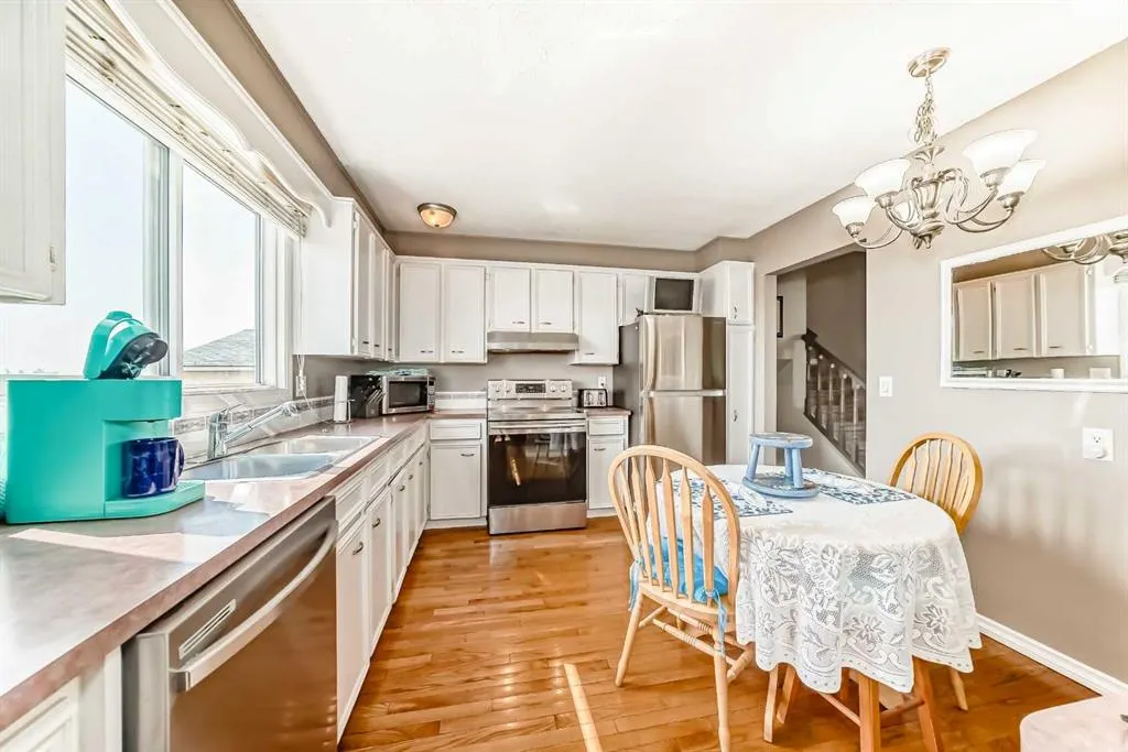 32 Radcliffe Bay SE