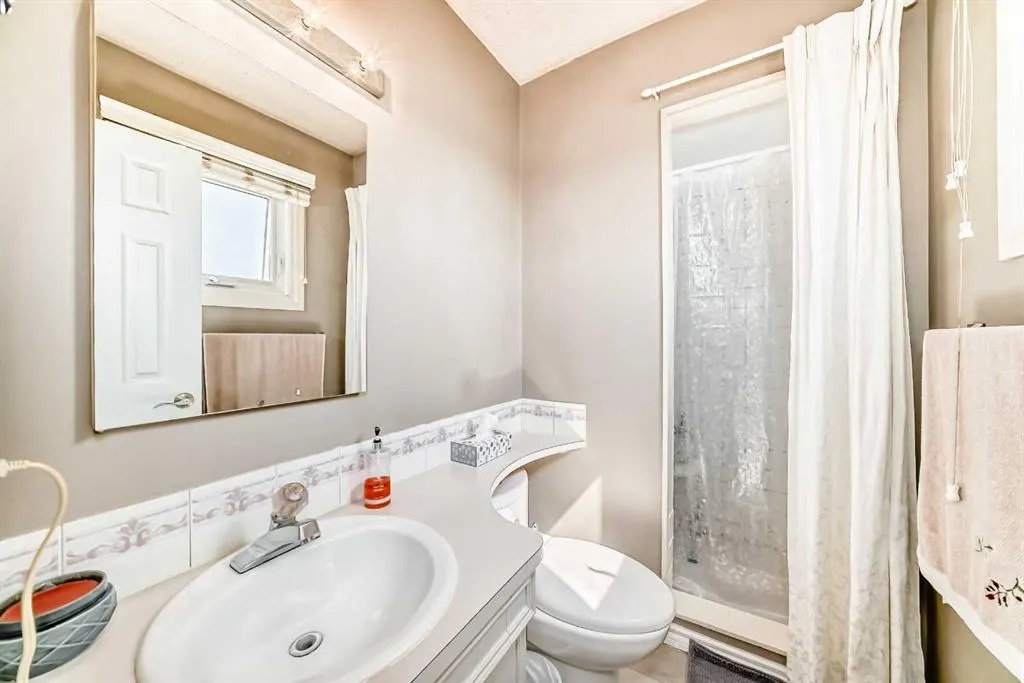 32 Radcliffe Bay SE