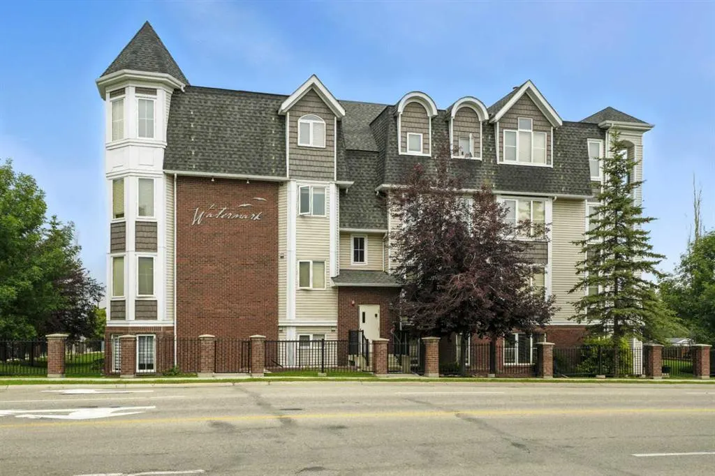 4707 50 Street, #203
