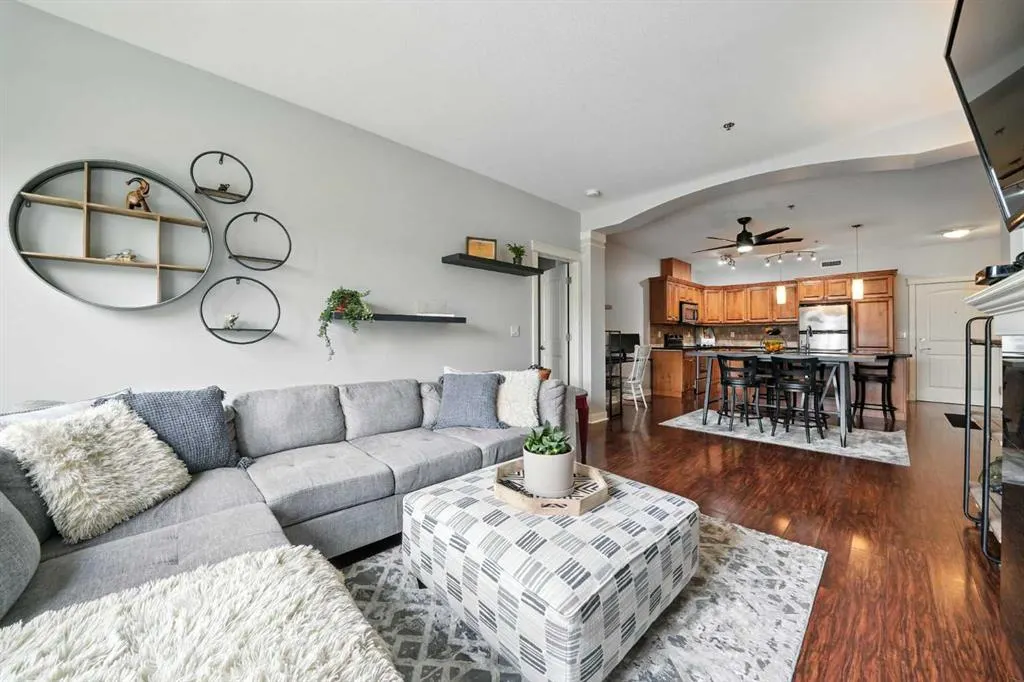 4707 50 Street, #203