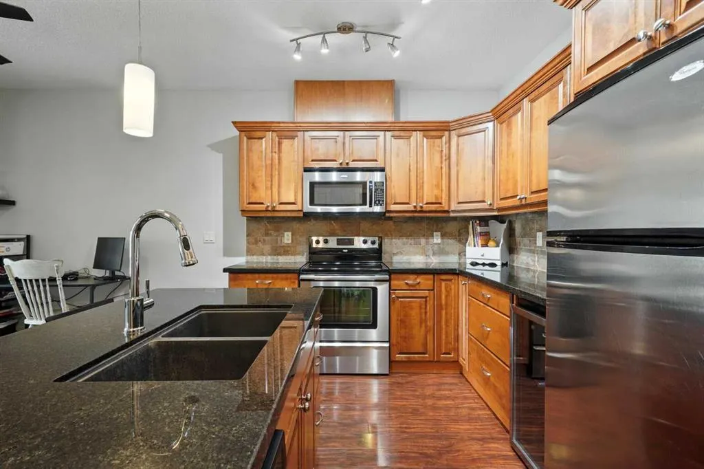 4707 50 Street, #203