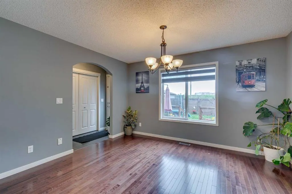 88 Cranford Crescent SE