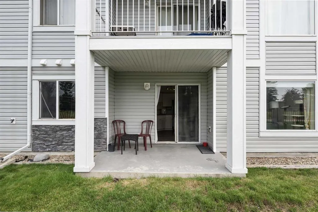 2106 Valleyview Park SE, #106