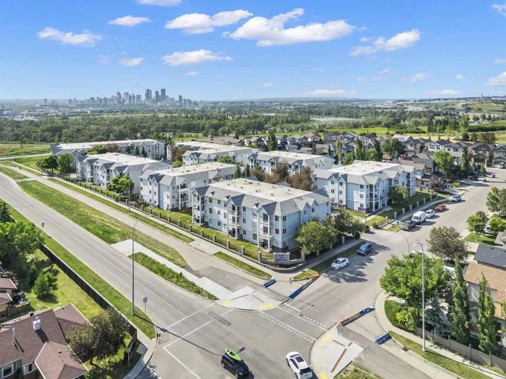 2106 Valleyview Park SE, #106
