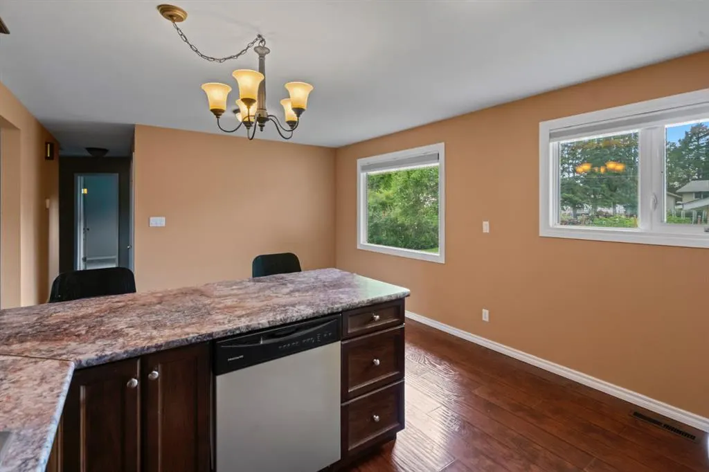 2 Montclare Avenue