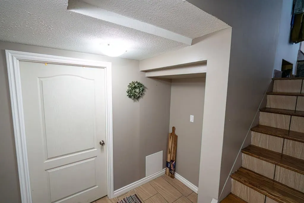 2 Montclare Avenue