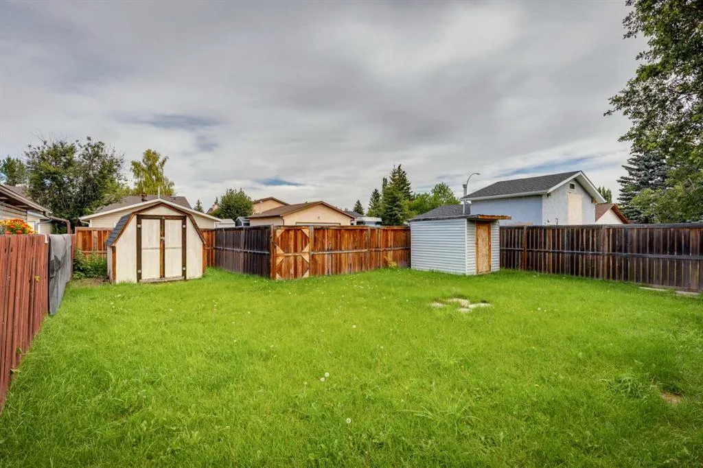 228 Marquis Place SE