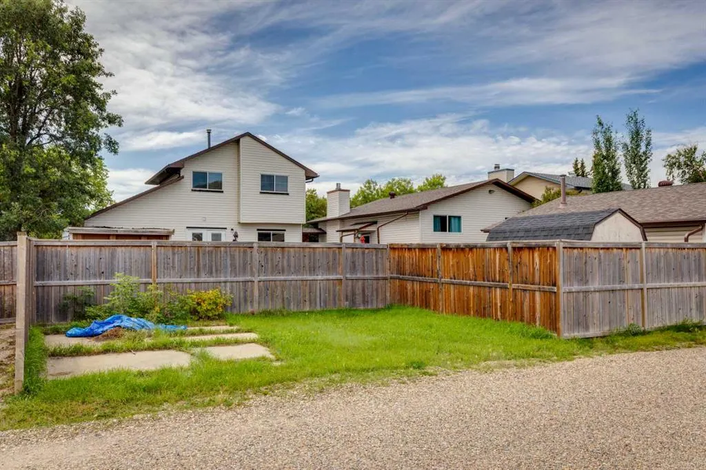 228 Marquis Place SE