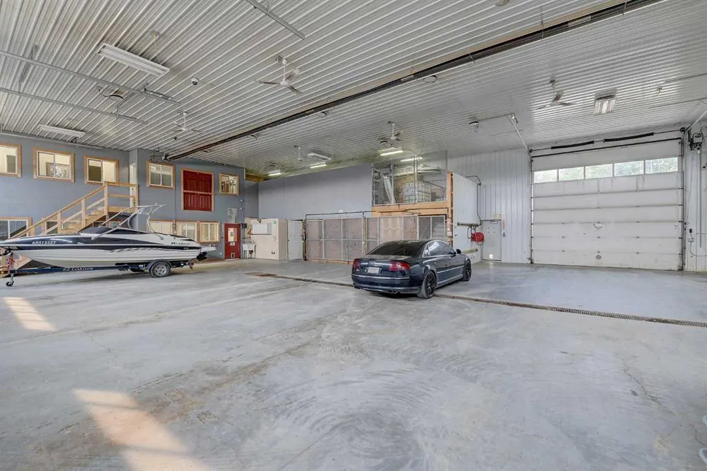 90058 A & 90058 B Township Road 720