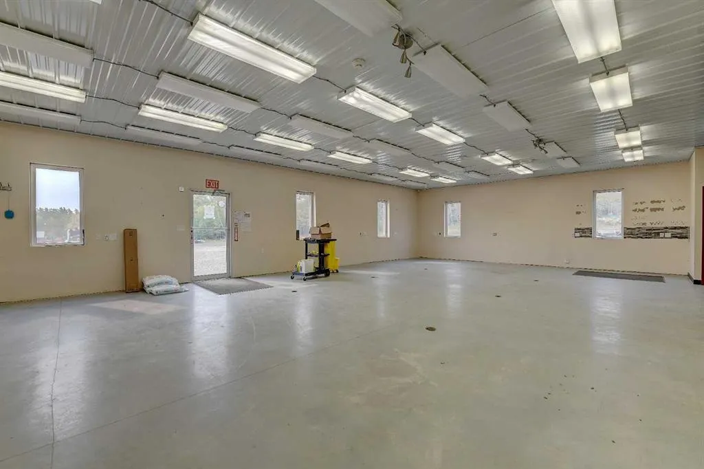 90058 A & 90058 B Township Road 720