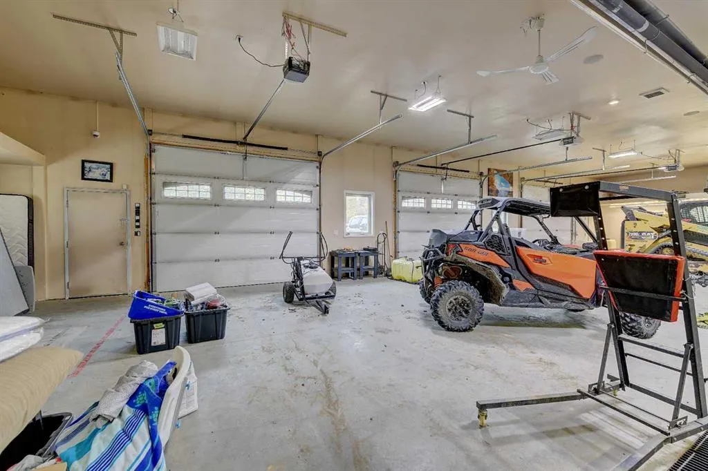 90058 A & 90058 B Township Road 720