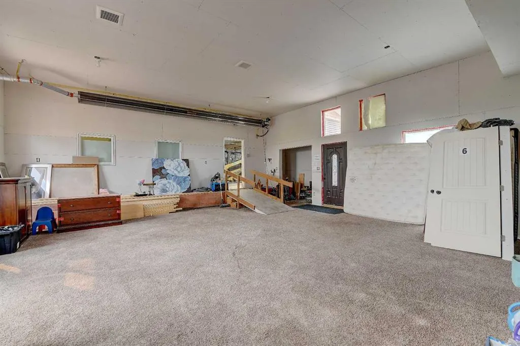 90058 A & 90058 B Township Road 720