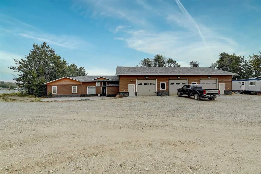 90058 A & 90058 B Township Road 720
