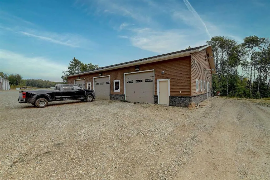 90058 A & 90058 B Township Road 720