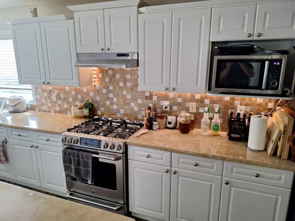 249 West Lakeview Place