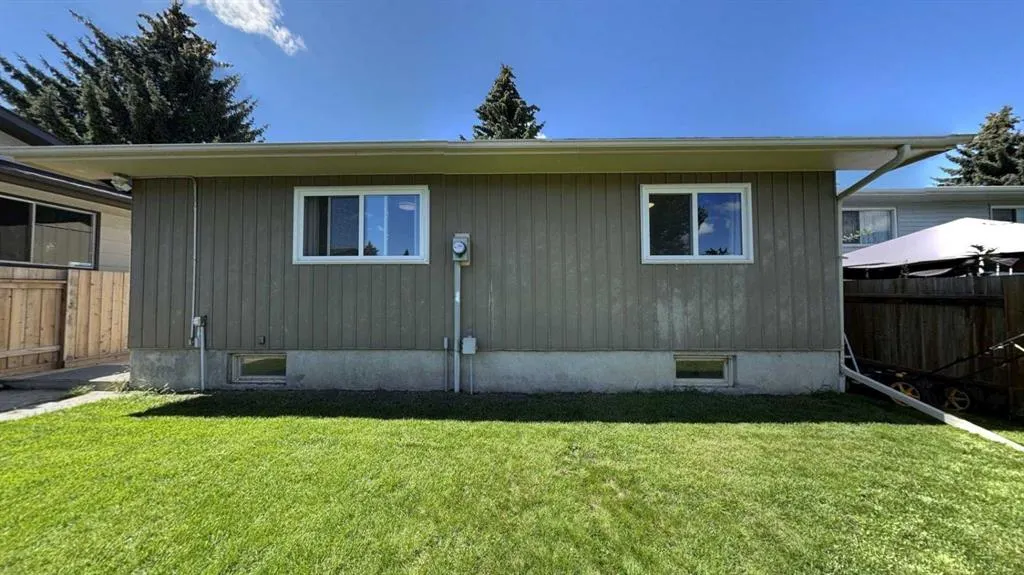 47 Sunhurst Court SE