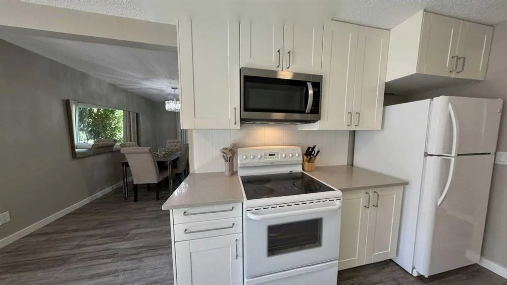 47 Sunhurst Court SE