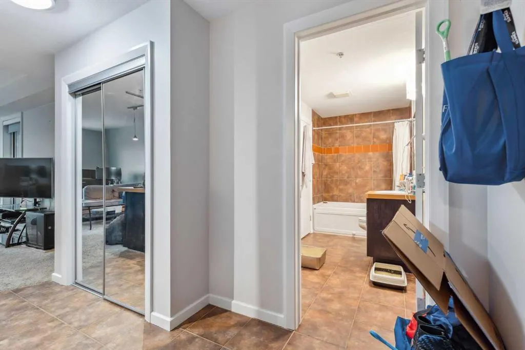 1410 1 Street SE, #1606