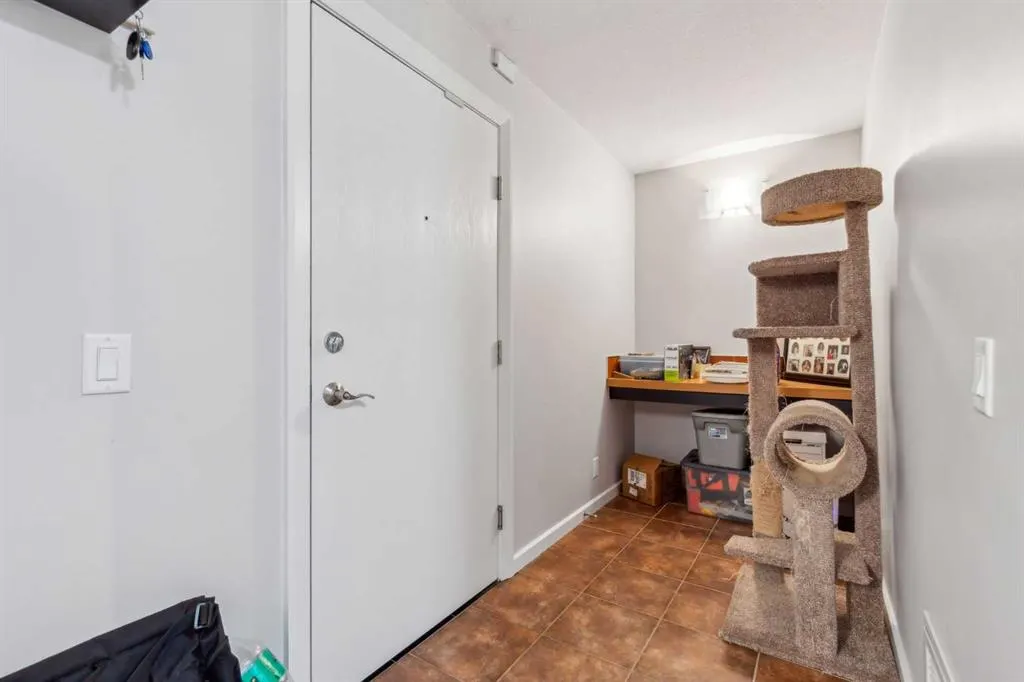 1410 1 Street SE, #1606