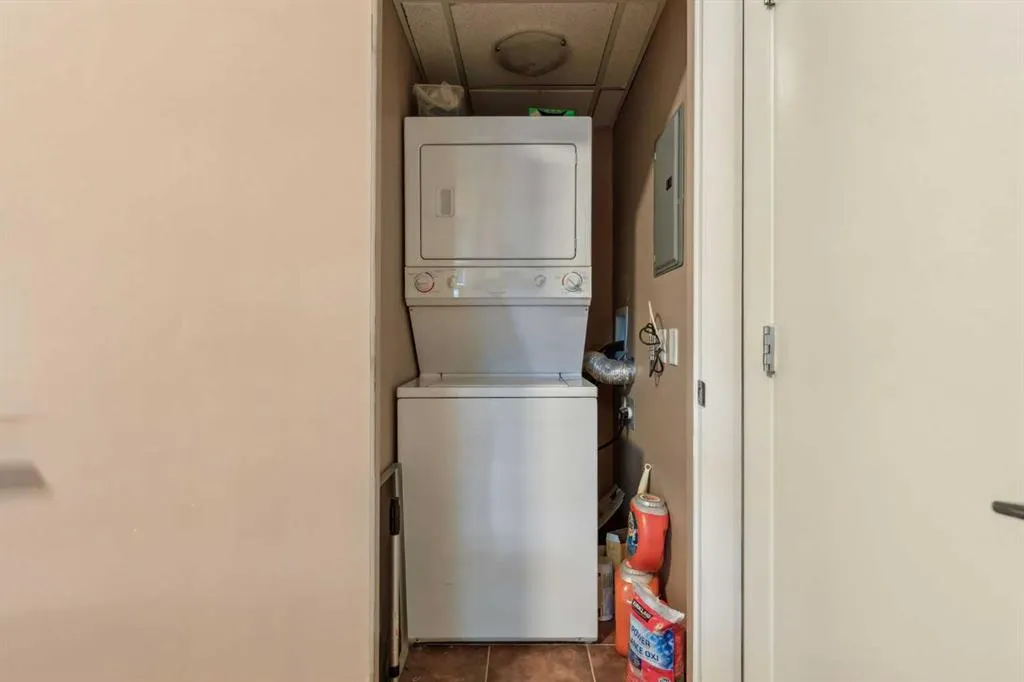 1410 1 Street SE, #1606