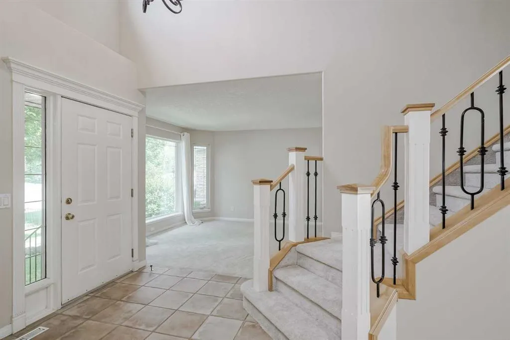 57 Royal Crest Terrace NW