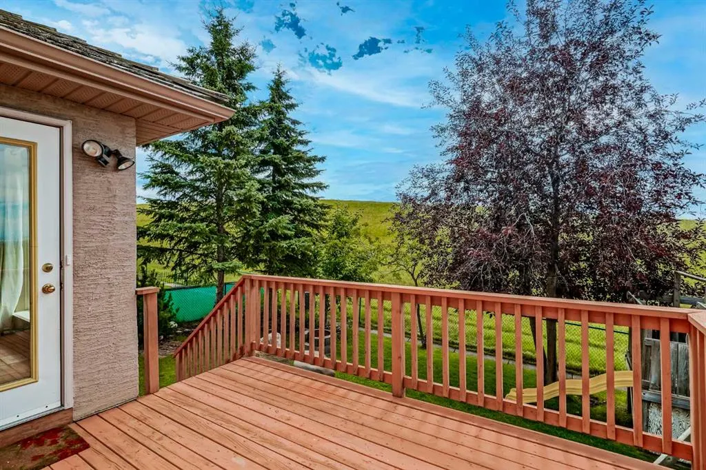57 Royal Crest Terrace NW