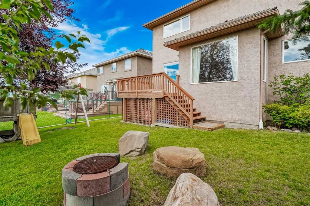 57 Royal Crest Terrace NW