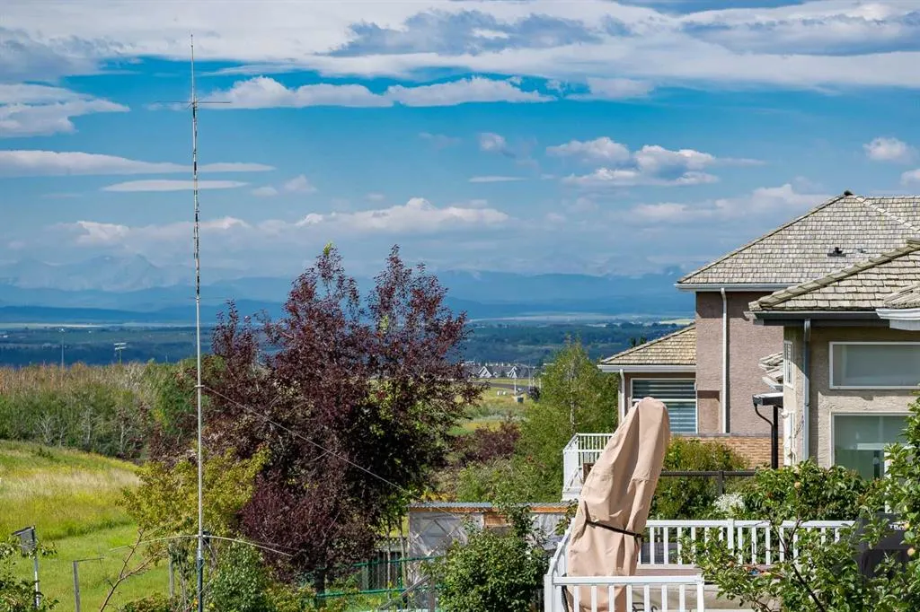 57 Royal Crest Terrace NW
