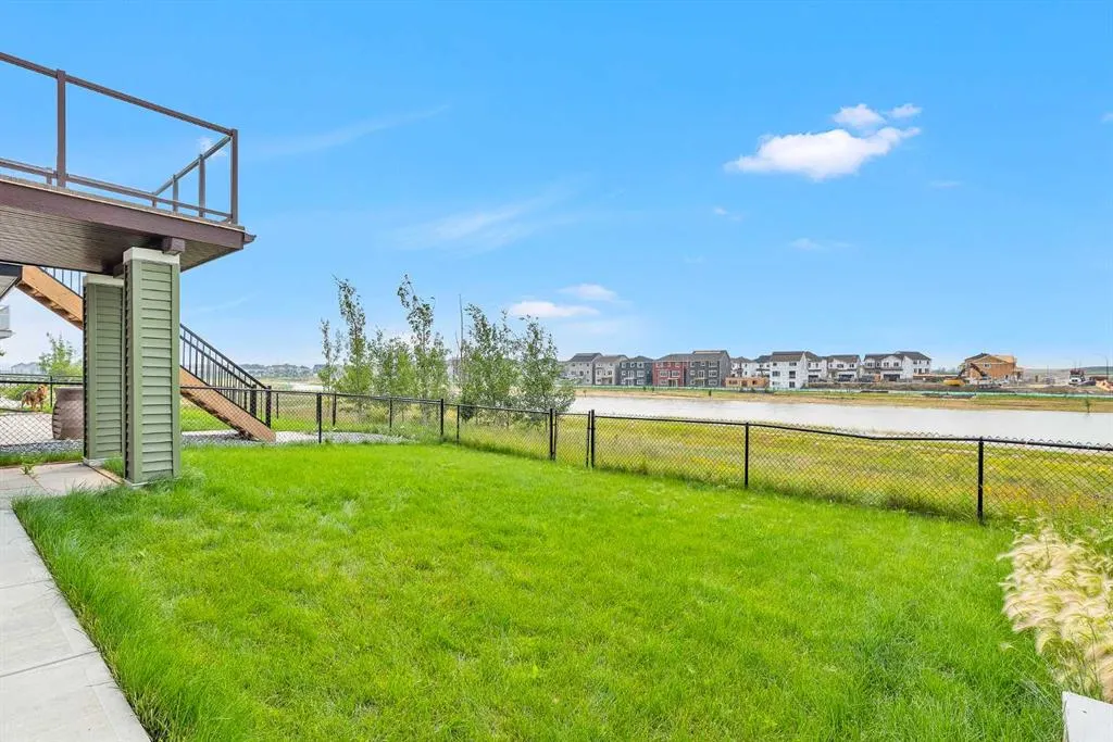 311 Lucas Way NW