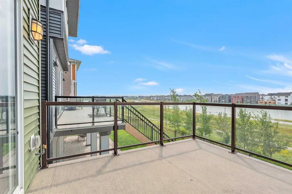 311 Lucas Way NW