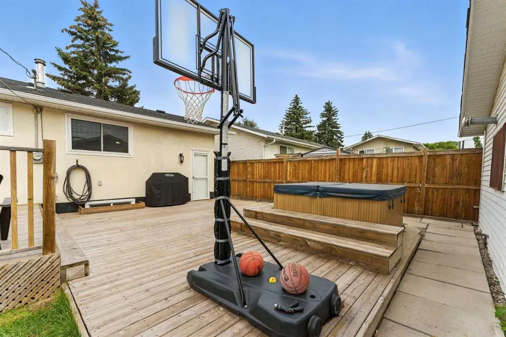 228 Penswood Way SE
