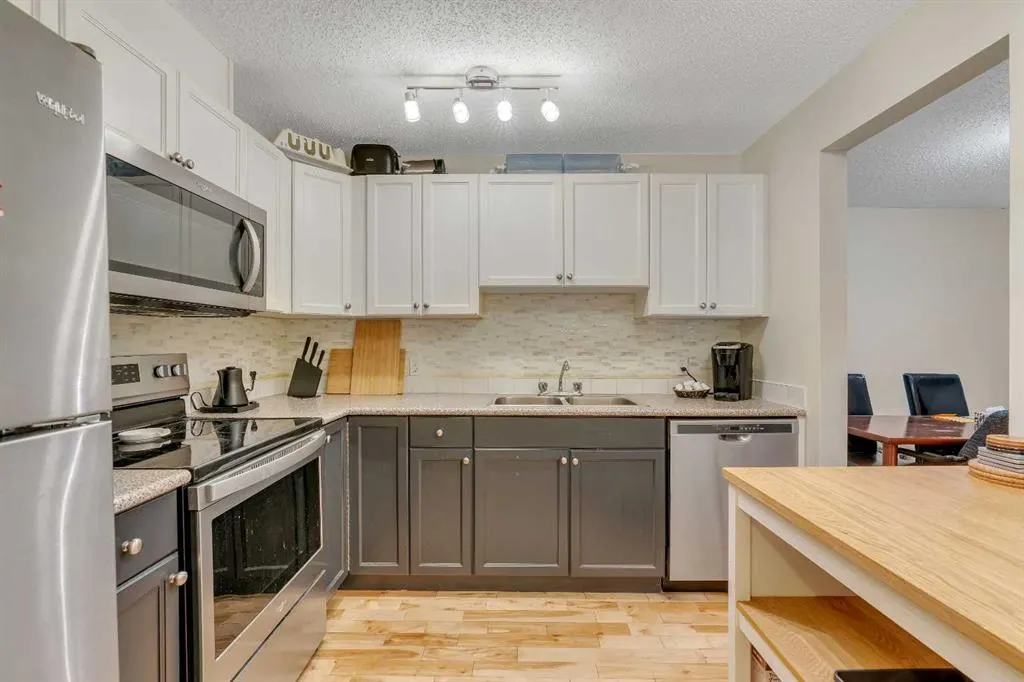1919 17 Avenue SW, #203