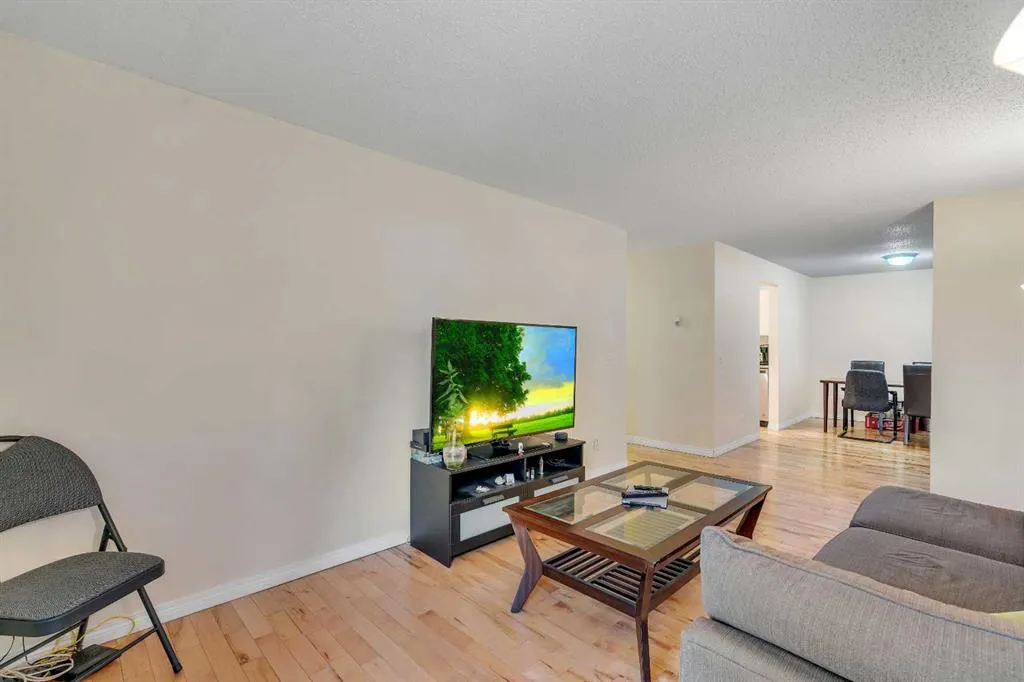 1919 17 Avenue SW, #203